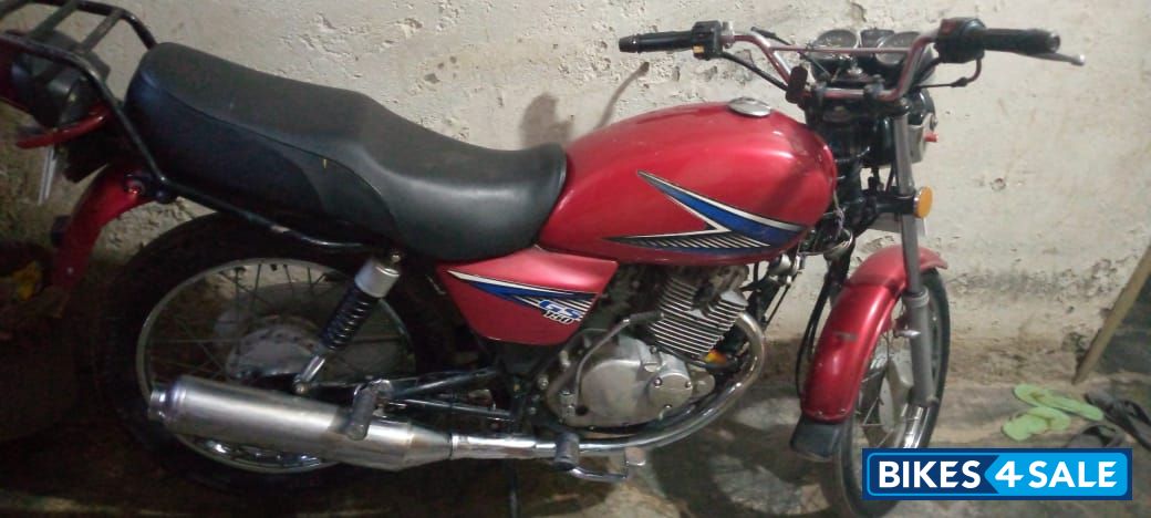 Red Suzuki Gs 150 14