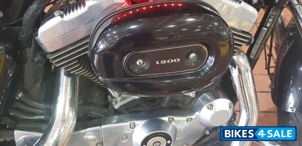 Black Harley Davidson 2014