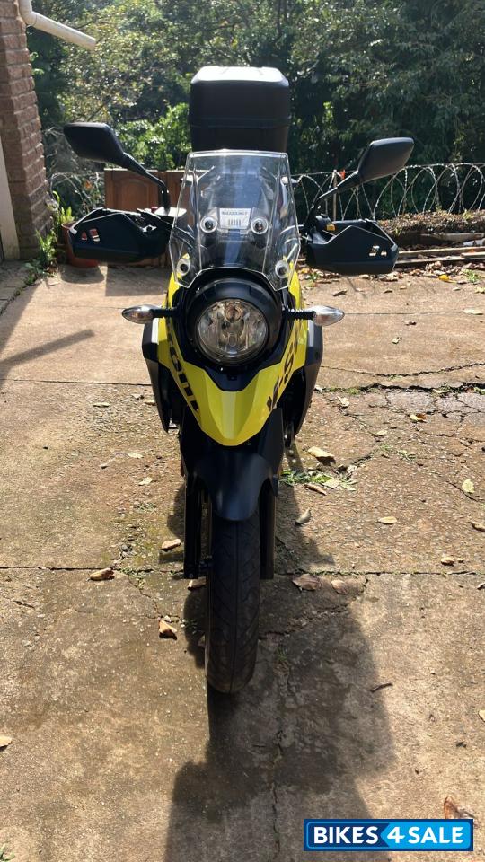 Yellow And Black Suzuki DL250A