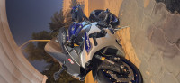 Yamaha R1