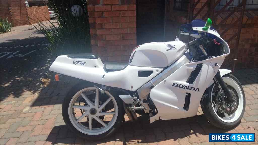 Honda Vfr400 nc30