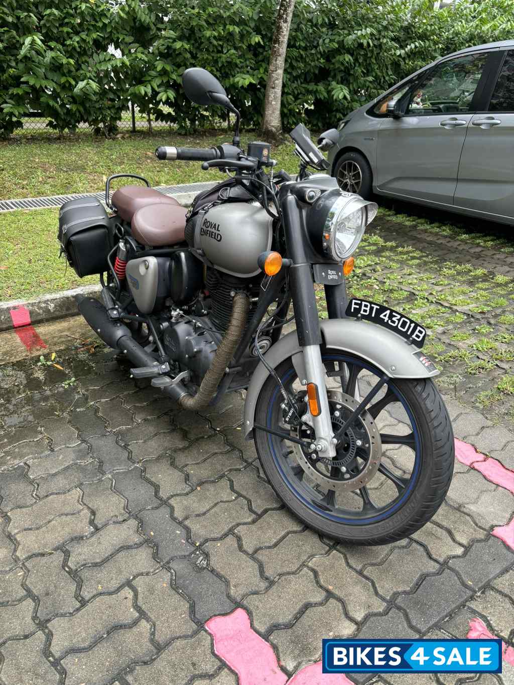 Royal Enfield Classic 350