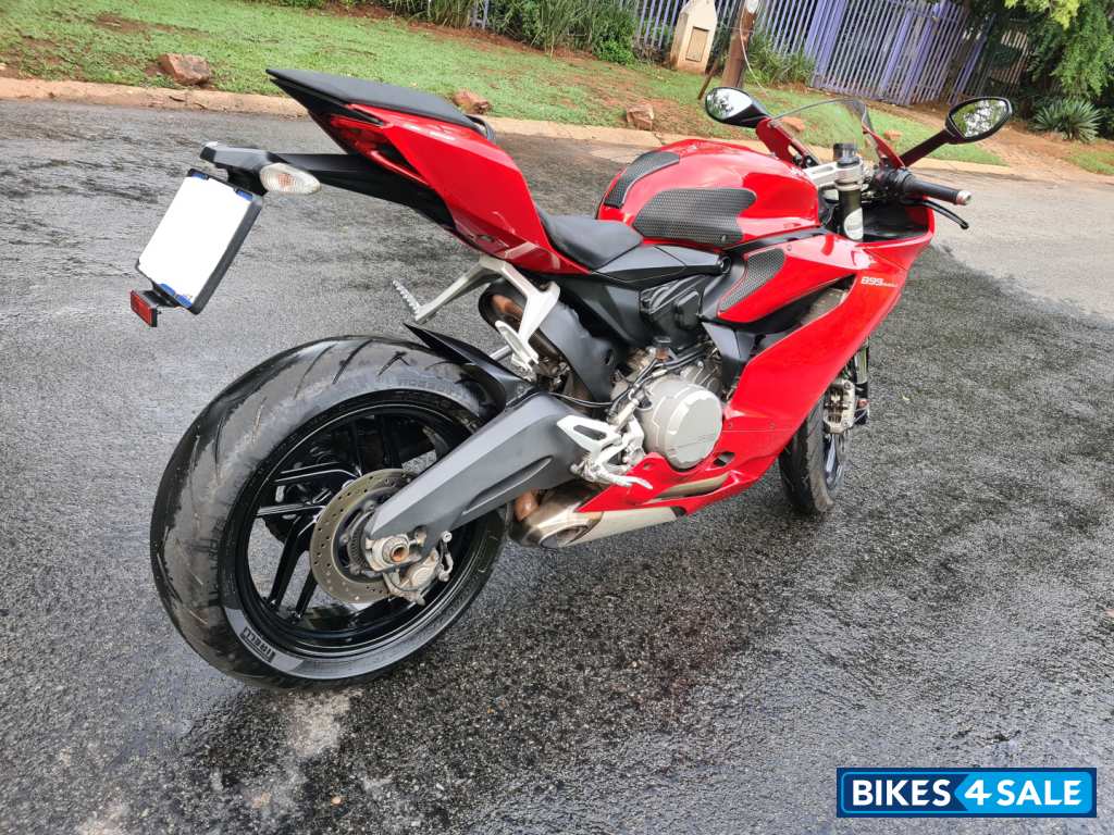 Red Ducati Panigale 899 Red Ducati Panigale 899