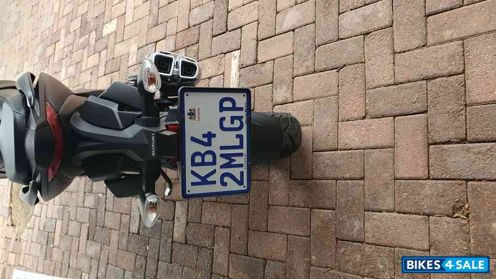 Black Suzuki GIXXER250 Naked Black Suzuki GIXXER250 Naked