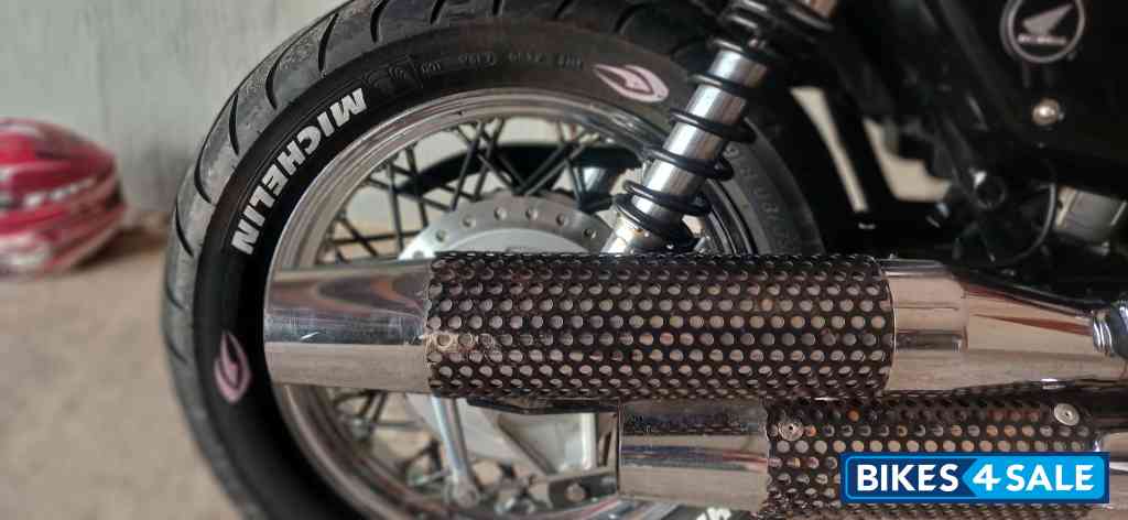 Red Honda VT-S 750 Red Honda VT-S 750