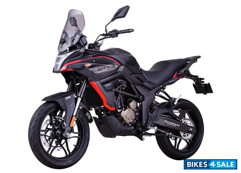 AKT Motos Voge 300 DS