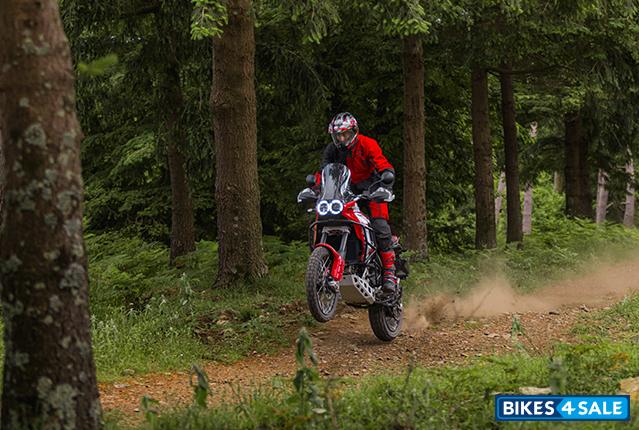 Ducati Desertx Discovery 