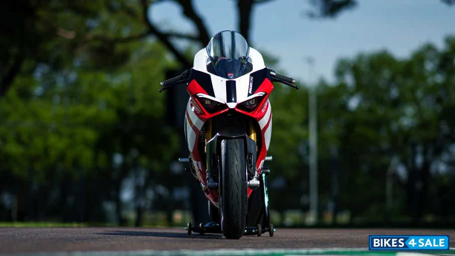 Ducati Panigale V2 Superquadro Final Edition