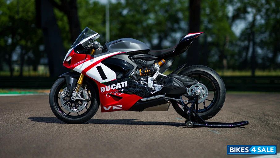 Ducati Panigale V2 Superquadro Final Edition