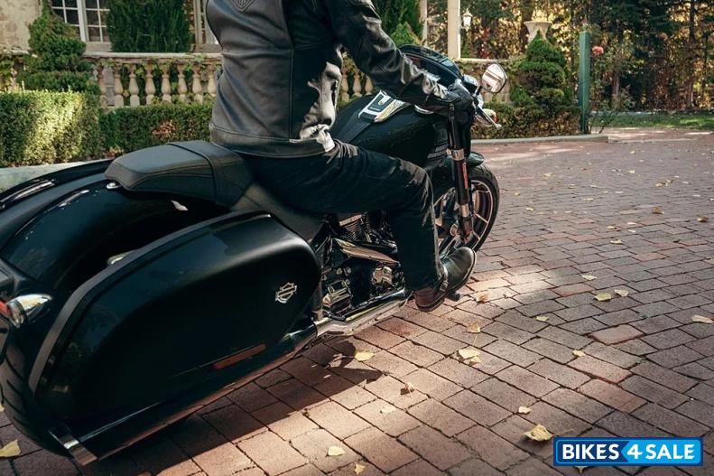 Harley Davidson Sport Glide 2024