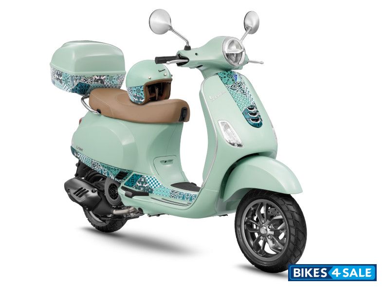 Vespa Primavera Batik LX 125 i-get Special Edition